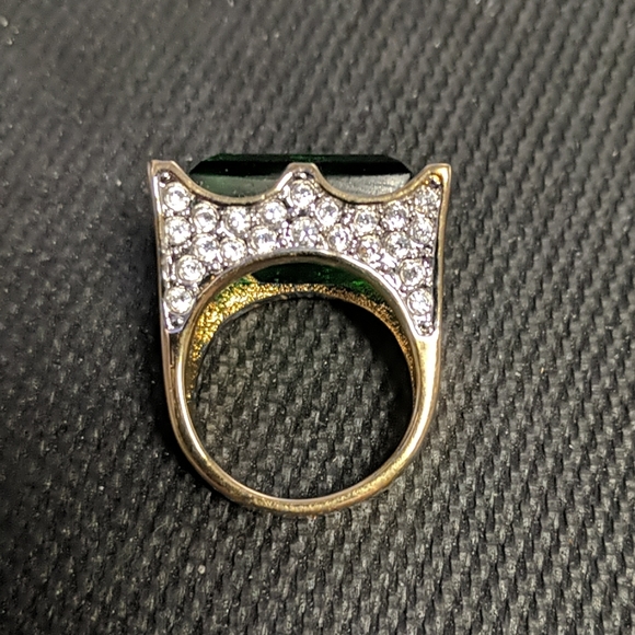Women's ring - Picture 2 of 4